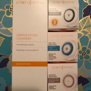 Clarisonic Cleanser & 3 brush heads. Brand new!!